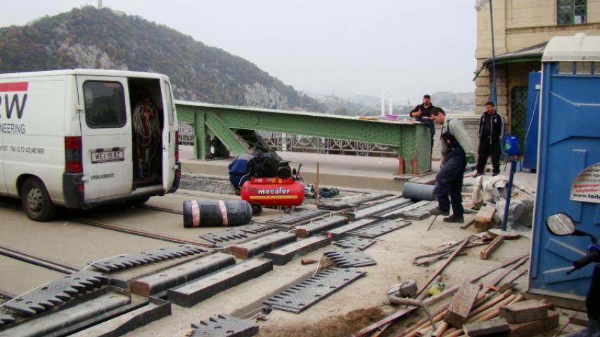 szabadsághid